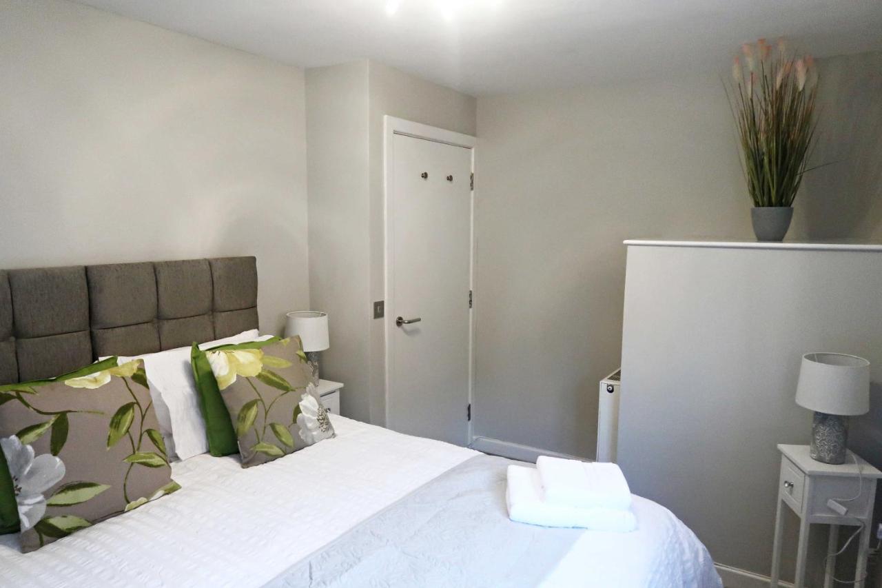 3 The Mews Montpellier Villa Cheltenham Exterior photo