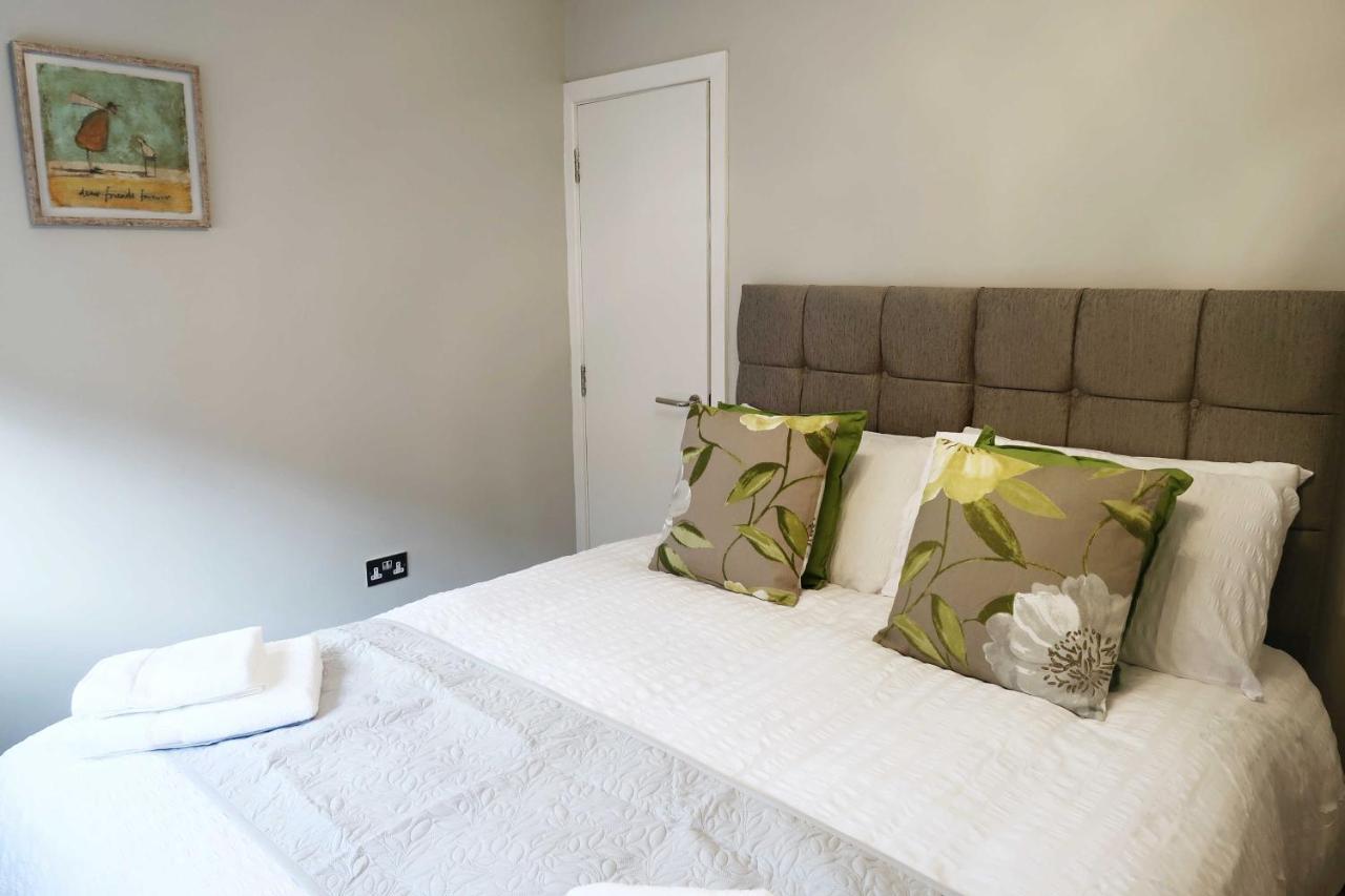 3 The Mews Montpellier Villa Cheltenham Exterior photo